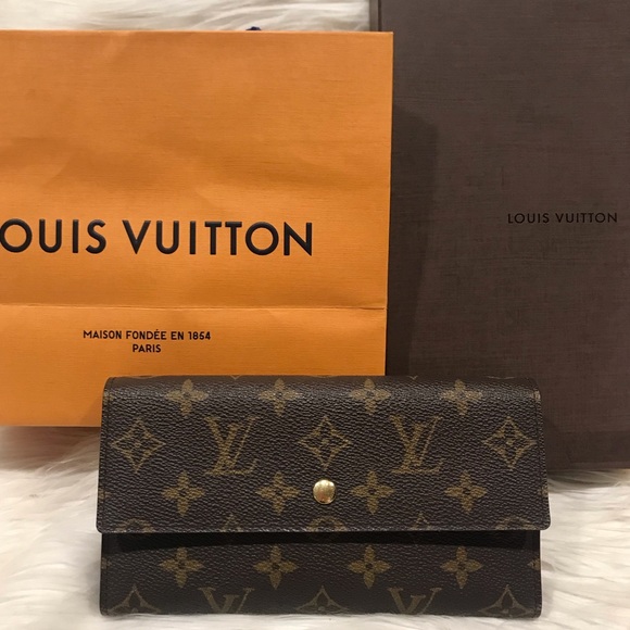 Louis Vuitton Handbags - Louis Vuitton International Long Wallet # 6.1 D